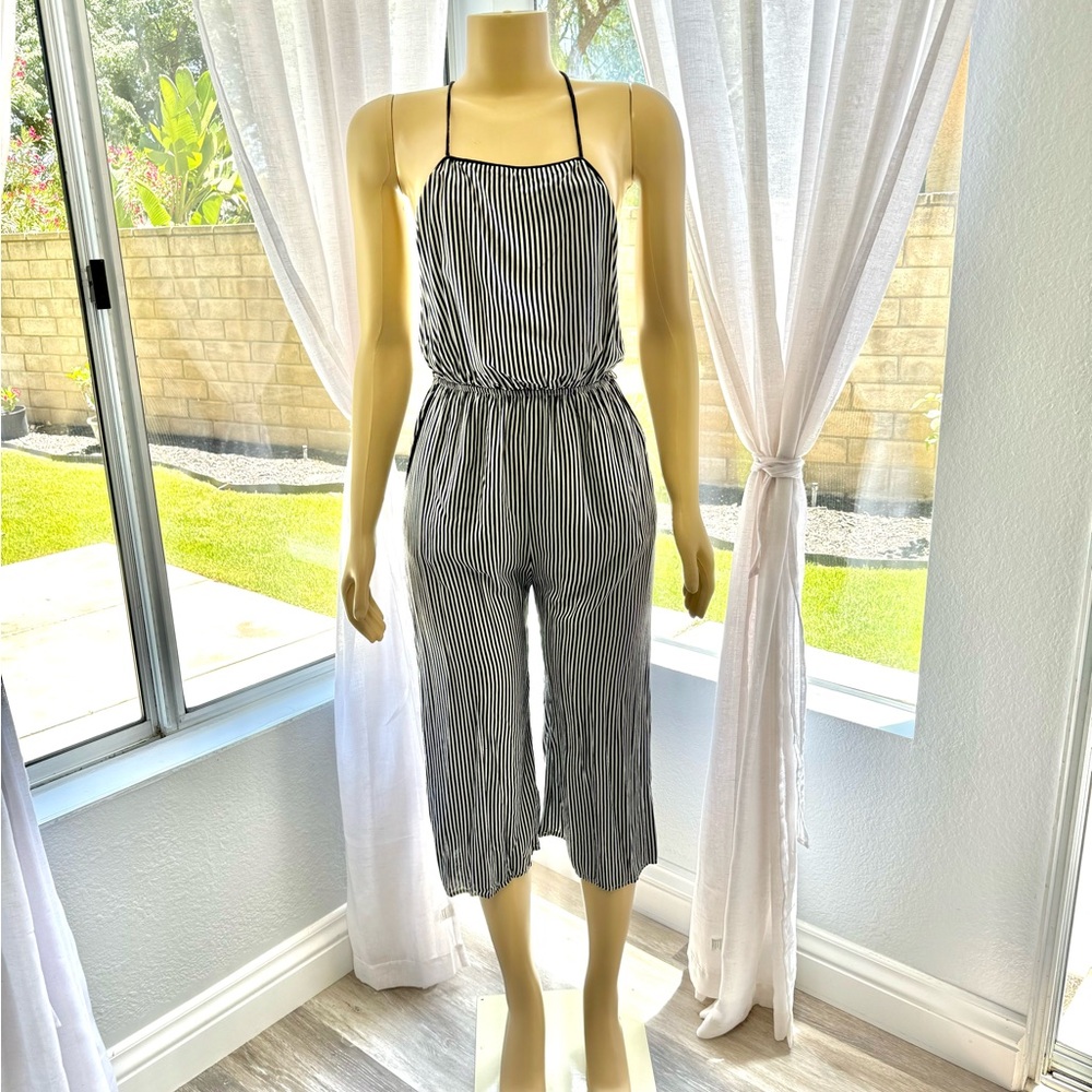 Aakaa Women’s Sleeveless Striped Jumpsuit Size S Capri
